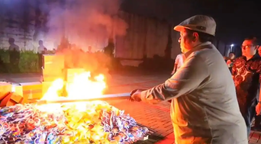 c7c36d00-2ee4-48e3-9012-1f62fe2ad512